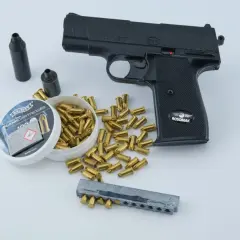 Pistolet hukowy RÖM, naboje 9mm i magazynek. Pozwolenie na broń hukową 9mm nie jest wymagane do posiadania tego zestawu.